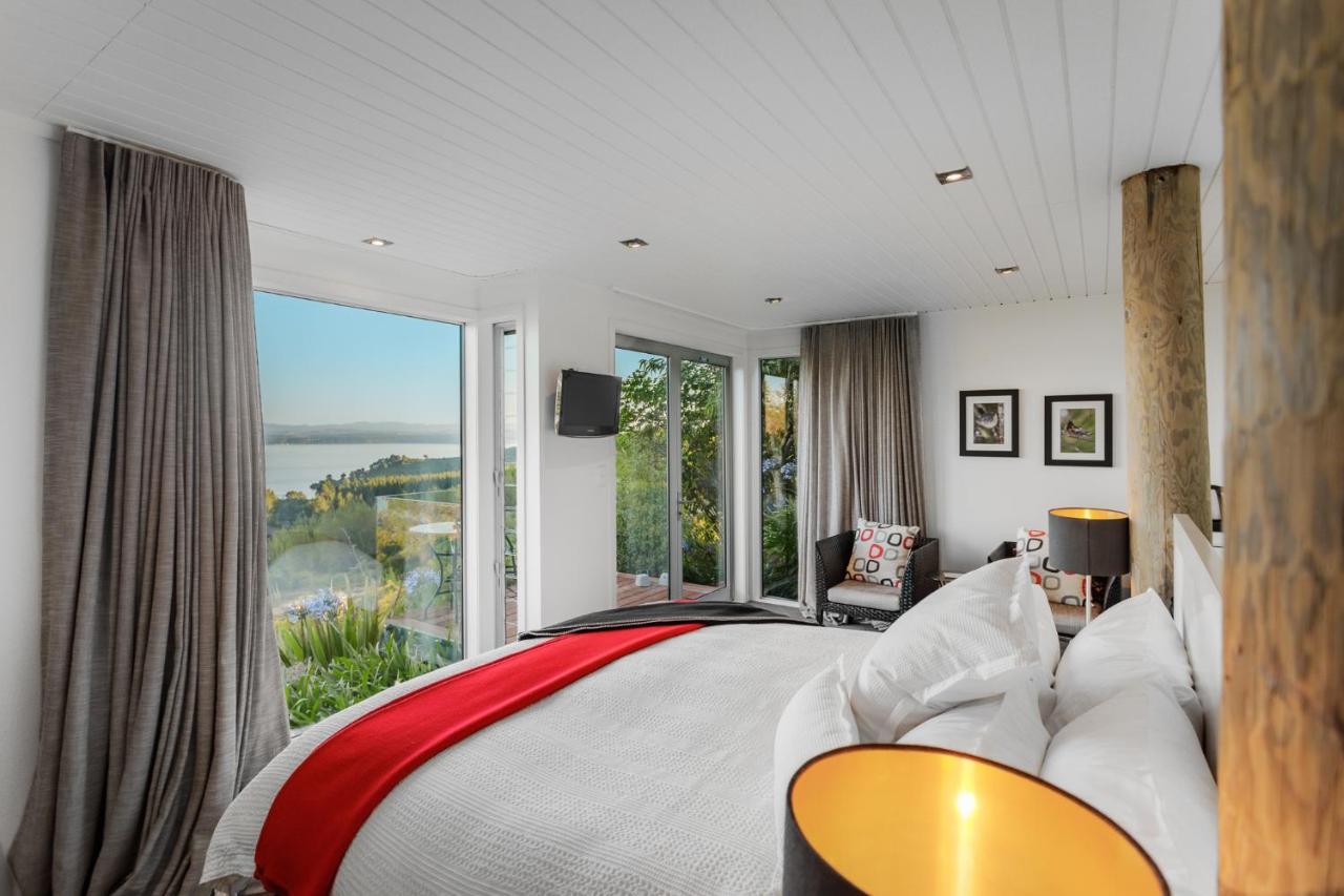 อคาเซีย คลิฟ ลอดจ์ Bed & Breakfast เทาโป ภายนอก รูปภาพ