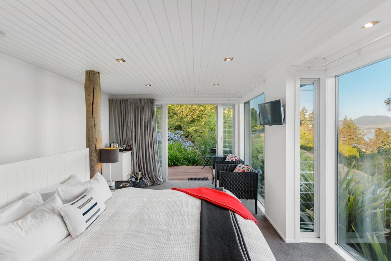 อคาเซีย คลิฟ ลอดจ์ Bed & Breakfast เทาโป ภายนอก รูปภาพ