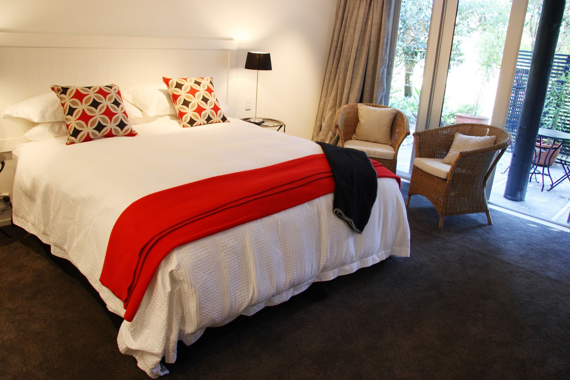 อคาเซีย คลิฟ ลอดจ์ Bed & Breakfast เทาโป ภายนอก รูปภาพ